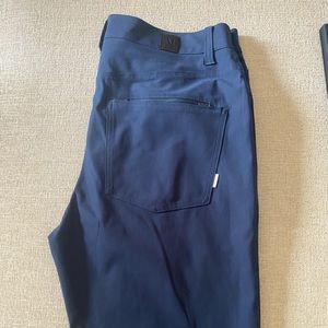 Vuori Meta Pants size 30 navy